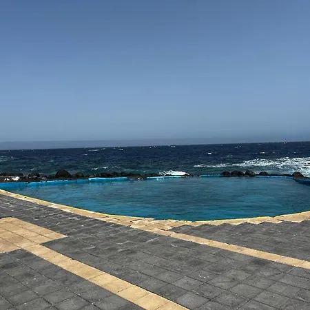 Maravillosa Casa Junto A Piscina Natural Nyaraló *